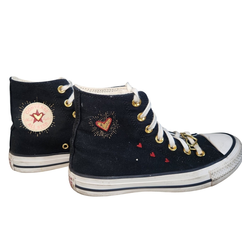 CONVERSE All Star Hearts Shoes Womens 5.5‎ Chuck Taylor Platform Valentine's